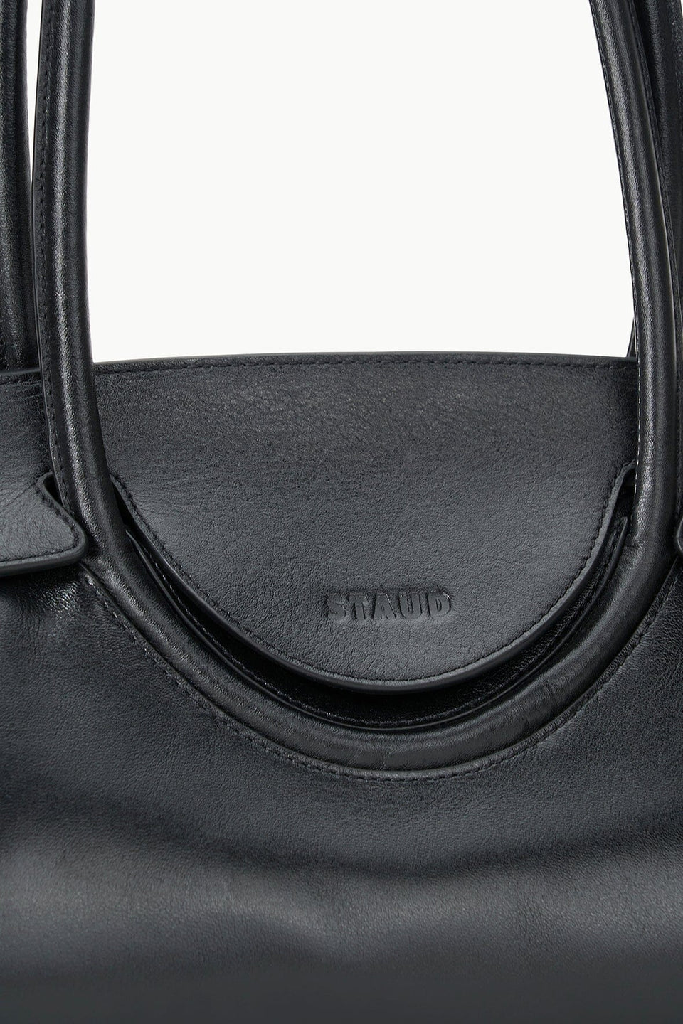 Maude Shoulder Bag in Black - obligato