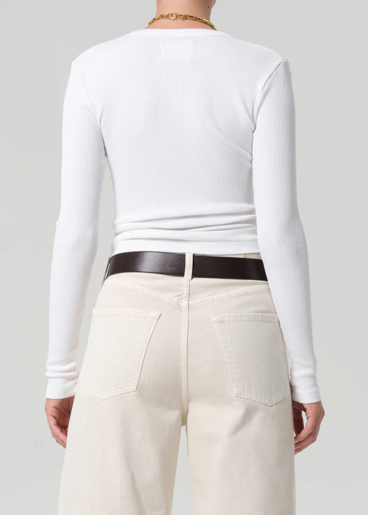 Maura U - Neck in White - obligato