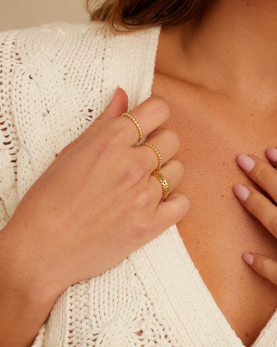 Mini Stackable Ring Set in Gold - obligato