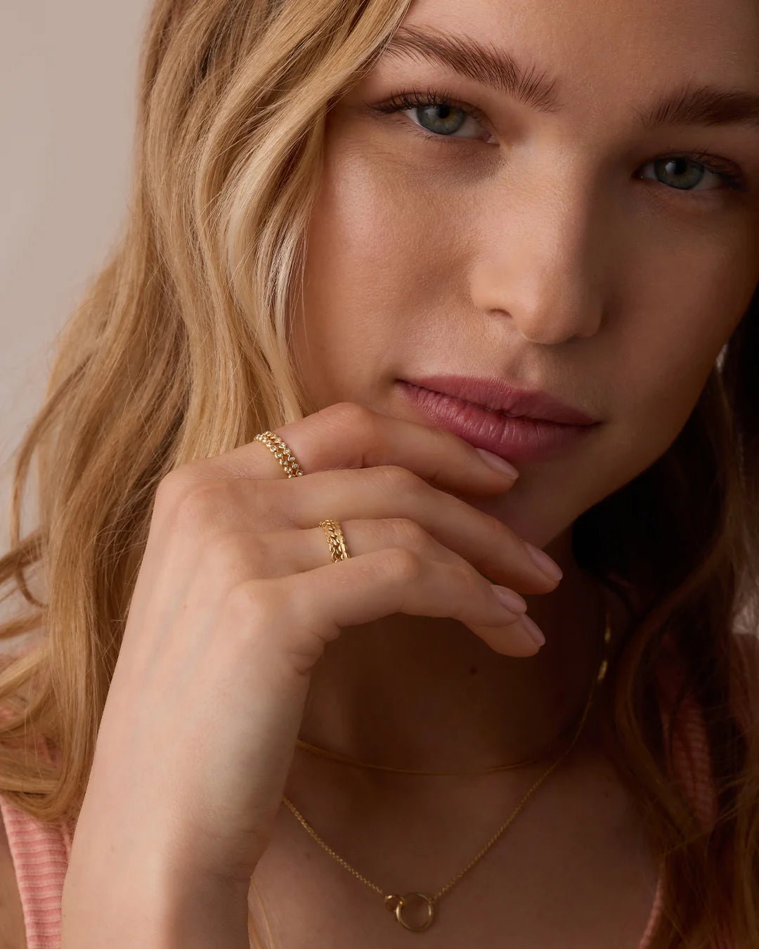 Mini Stackable Ring Set in Gold - obligato