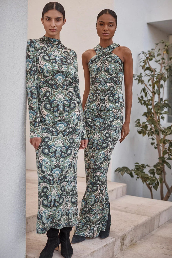 Mitra Dress in Reflective Chintz Print - obligato