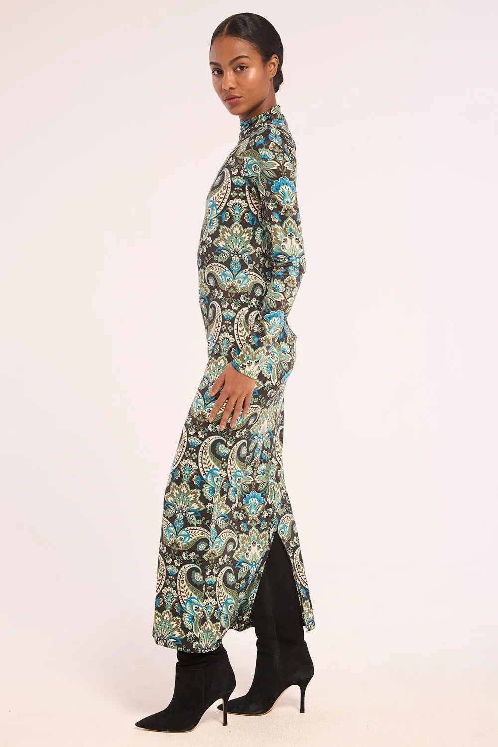 Mitra Dress in Reflective Chintz Print - obligato