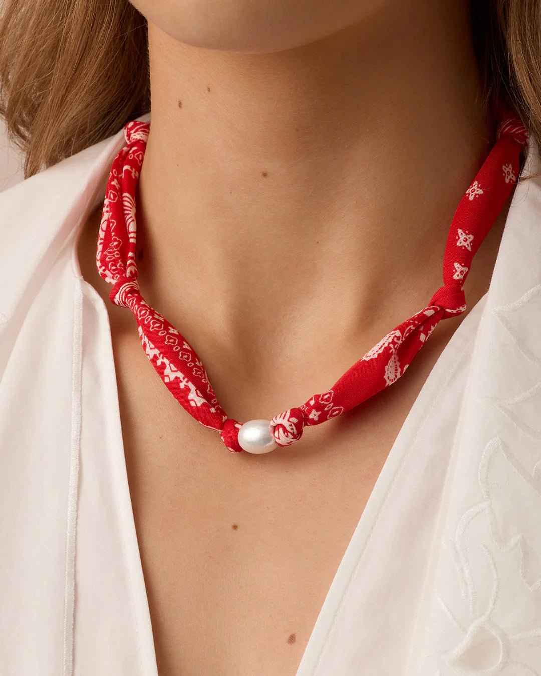 Paisley Bandana Pearl Necklace in Red - obligato