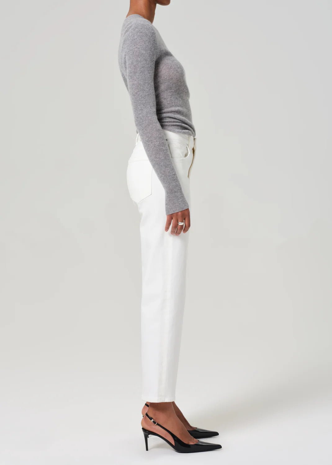 Palma Straight in Soft White - obligato