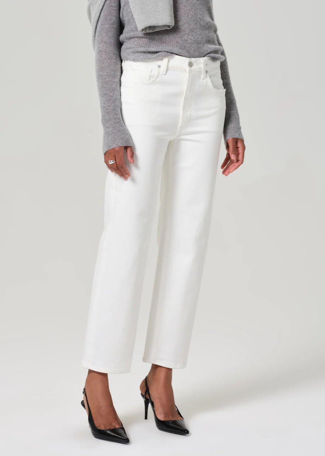 Palma Straight in Soft White - obligato