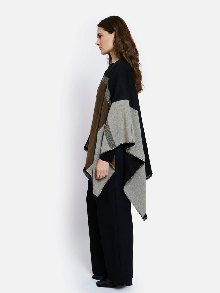 PONCHO VILLANDRY IN BLACK + BROWN - obligato