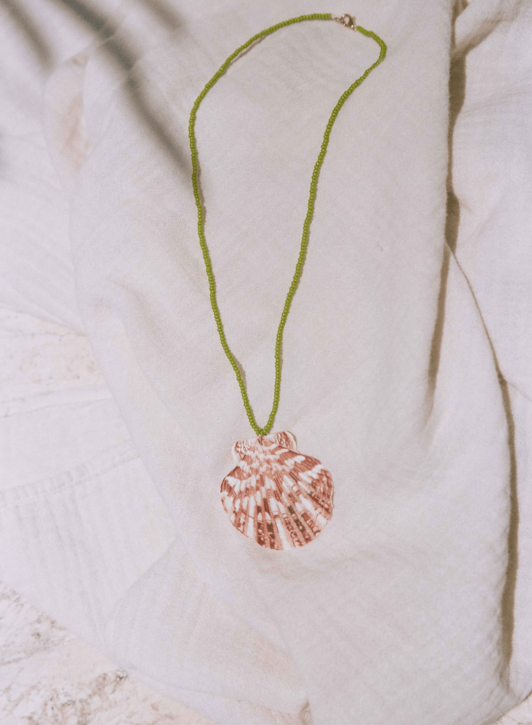 Rincon Natural Shell Pendant Necklace - obligato