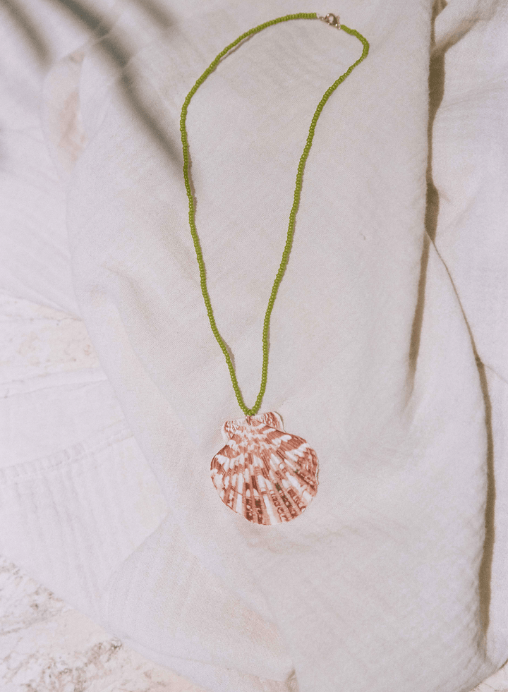 Rincon Natural Shell Pendant Necklace - obligato