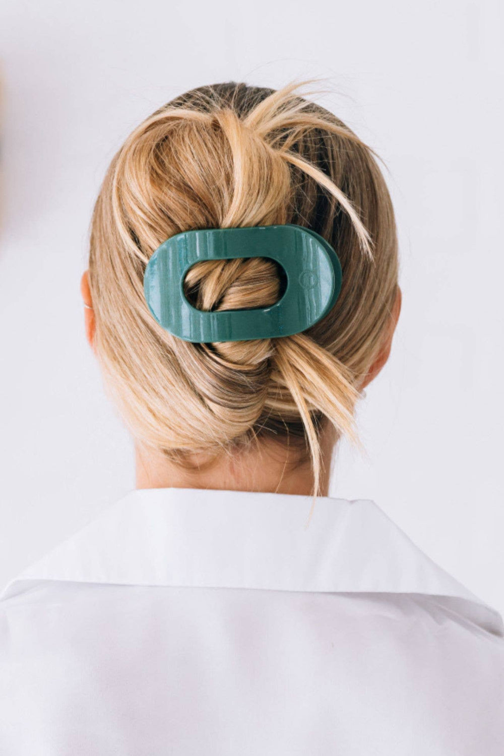 Round Flat Hair Clip | Medium | Mistletoe - obligato