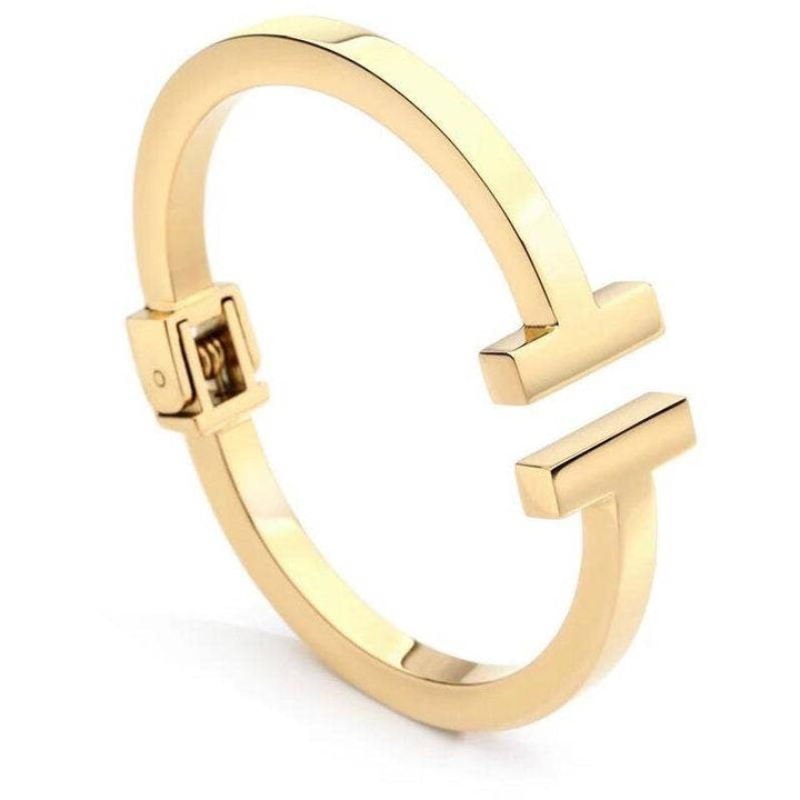Sadie T Bracelet in Gold - obligato