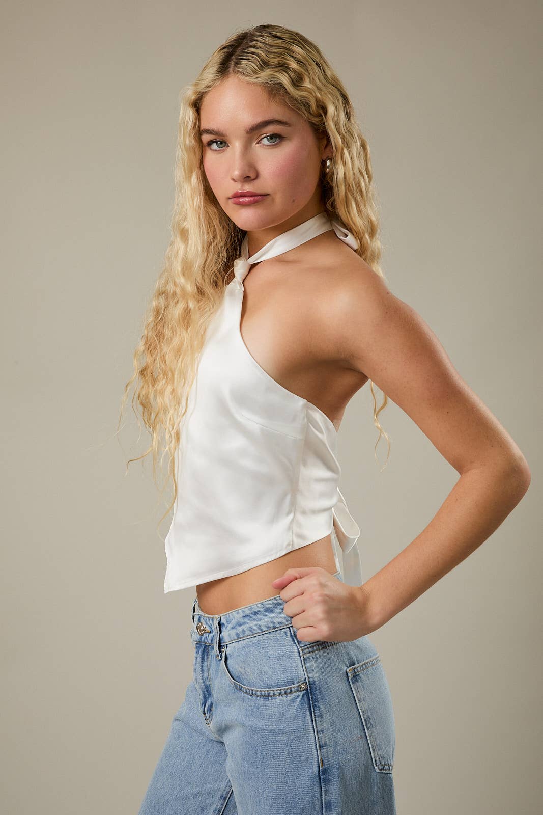 SATIN HALTER NECK TOP - obligato