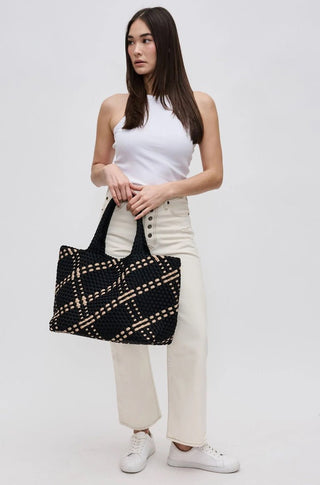 Sky's The Limit - Large Tote in Black Nude - obligato