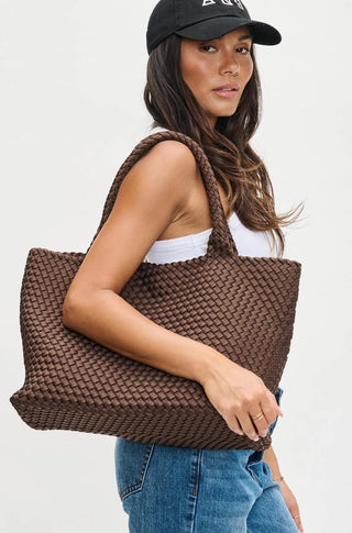 Sky's The Limit - Large Tote in Chocolate - obligato