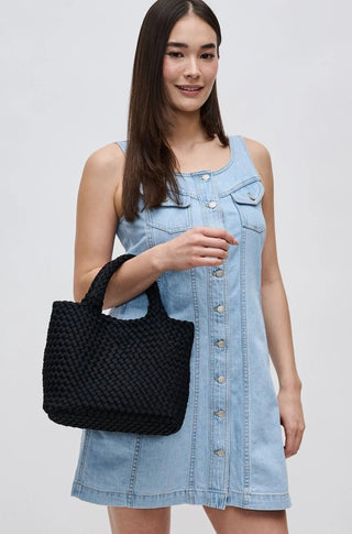 Sky's The Limit - Small Crossbody in Black - obligato