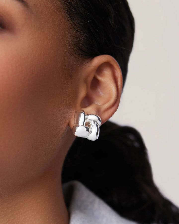 Small Woven Square Earrings in Silver - obligato