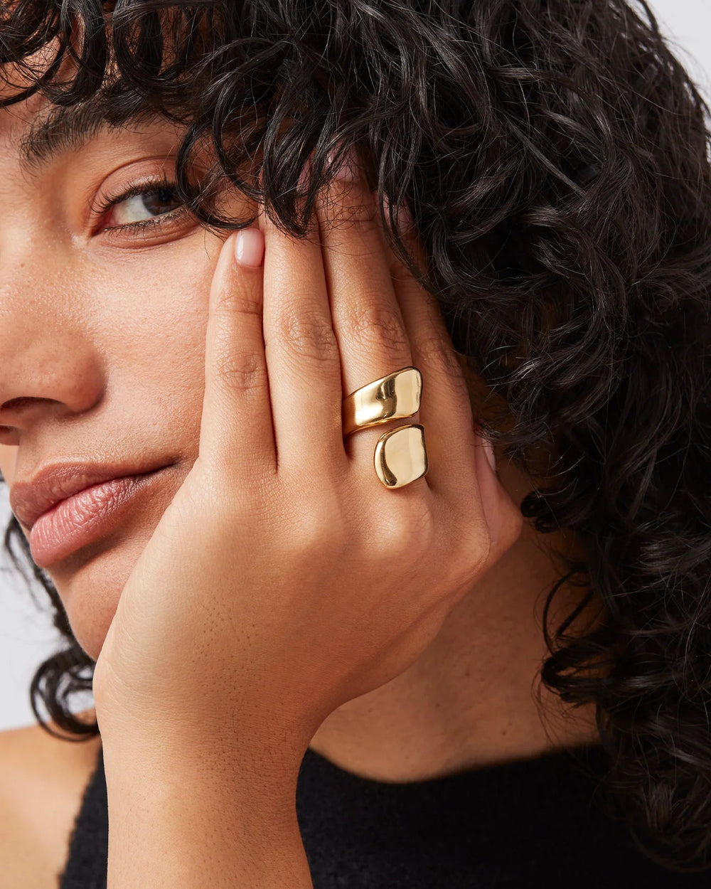 Solene Ring in Gold - obligato