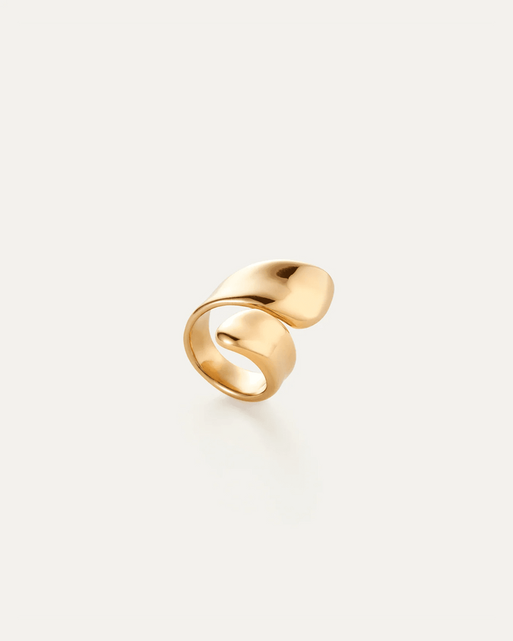 Solene Ring in Gold - obligato