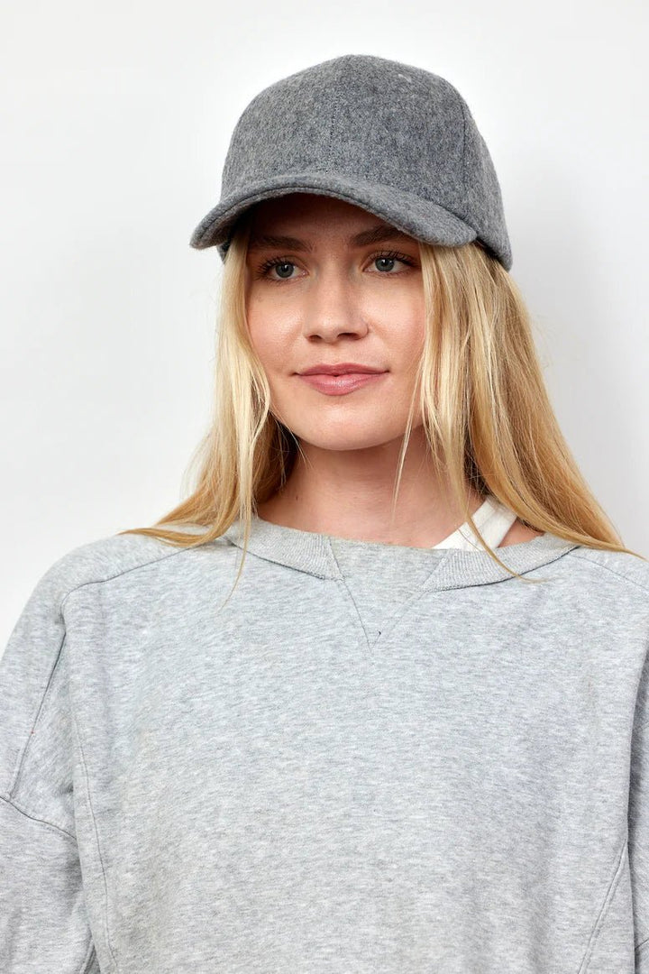 Solid Sherland Cap In Heather Grey - obligato