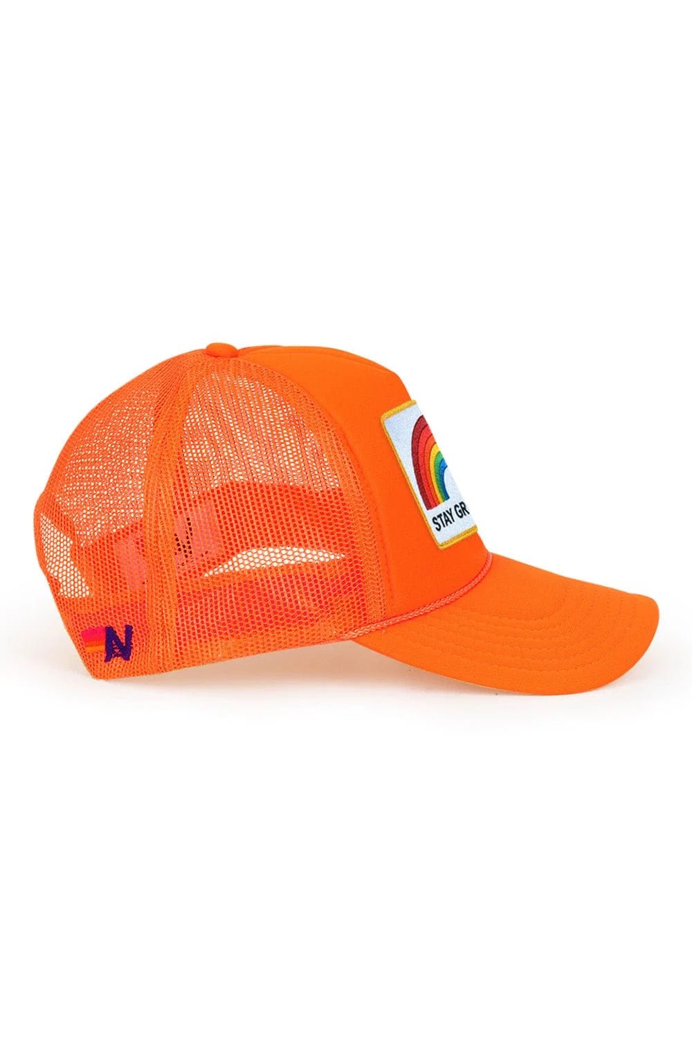 STAY GROUNDED TRUCKER HAT - obligato