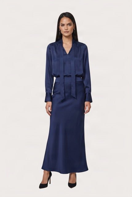 Teddy Blouse in Night Blue - obligato