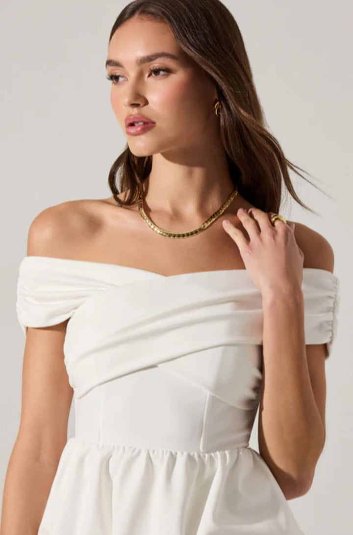 Tennille Top in White - obligato