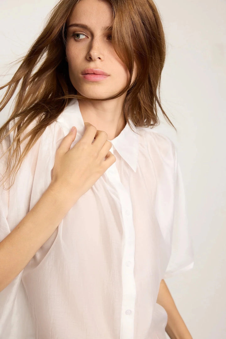 The Hayden Shirt in White - obligato