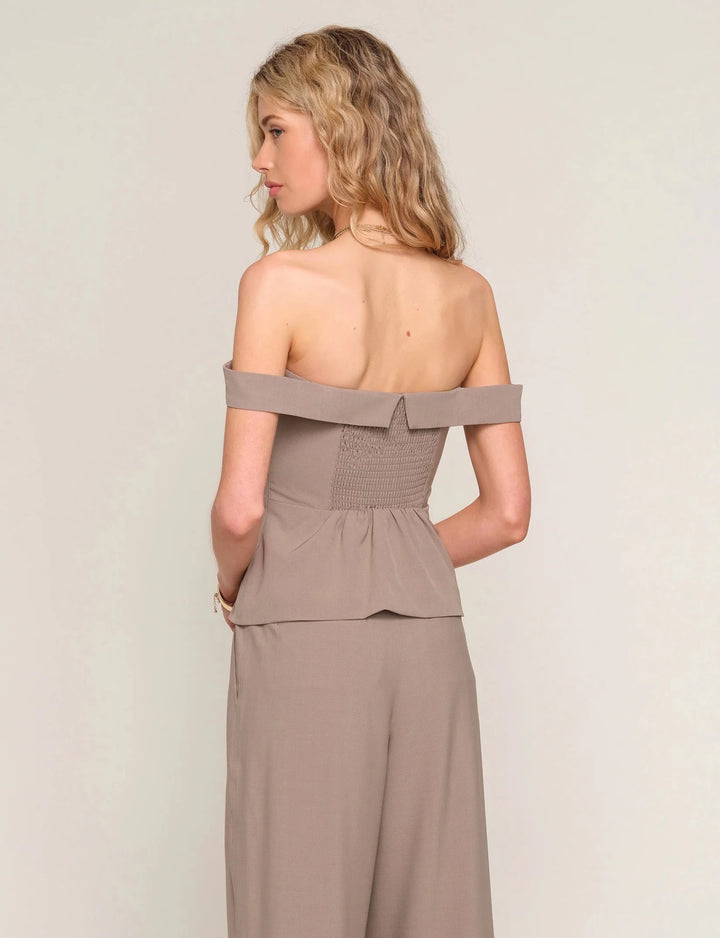 The Hetal Vest in Mink - obligato