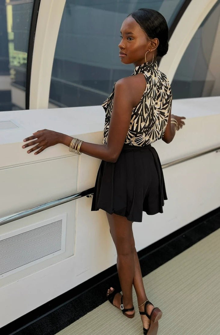 The Holland Bamboo Pleated Short - obligato