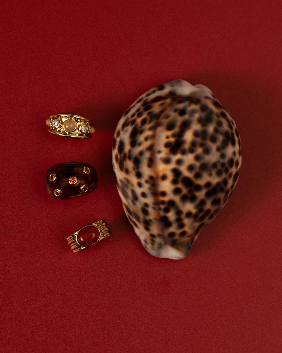 The Ibiza Lucite Ring: 6 - obligato