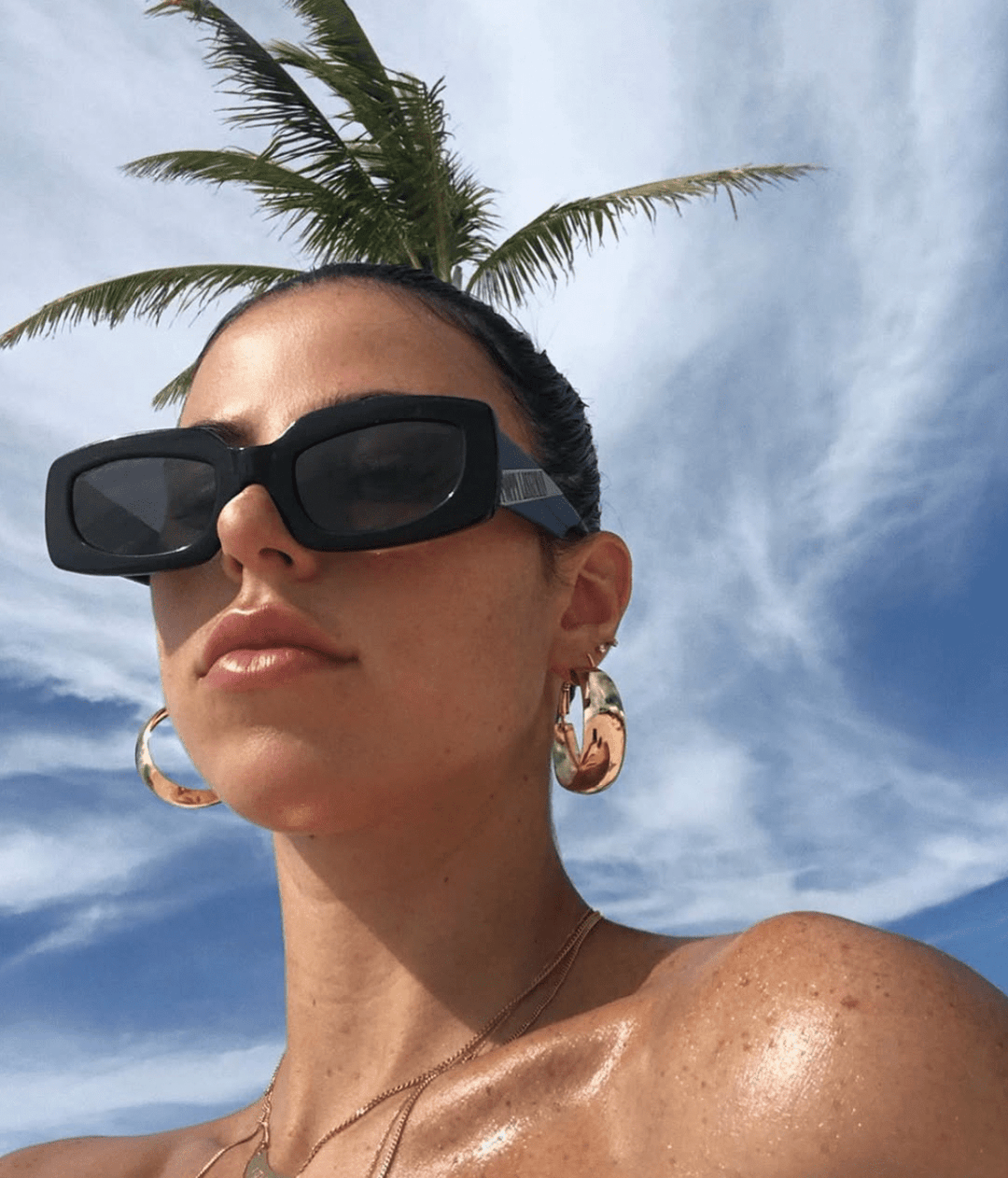 The Luna Hoop Earrings: Gold / One Size / Hoops - obligato