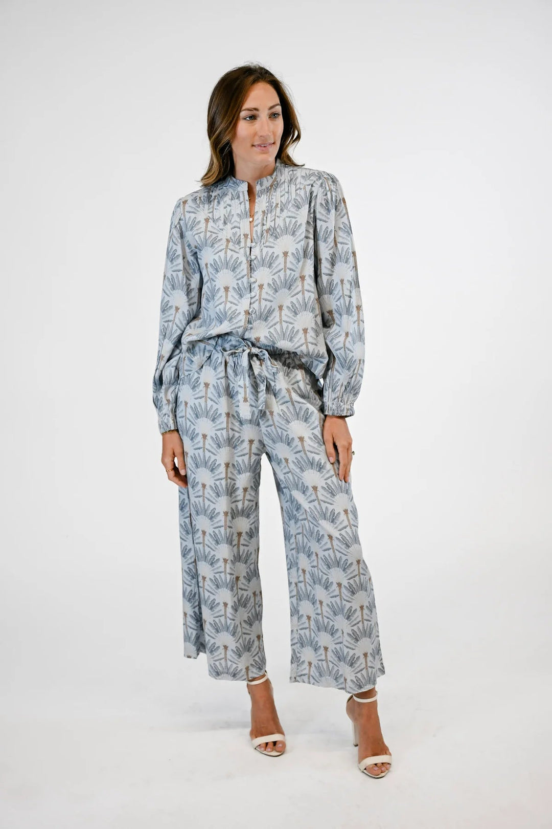 Verity Pant in Shady Grove - obligato