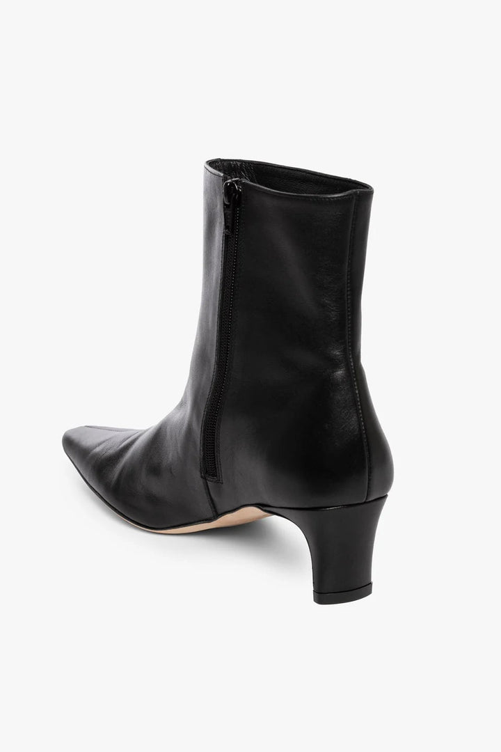 Wally Ankle Boot in Black - obligato