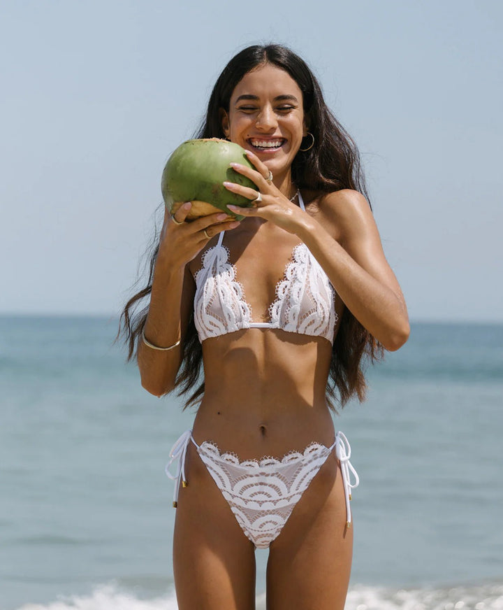 Water Lily Lace Triangle Top - obligato