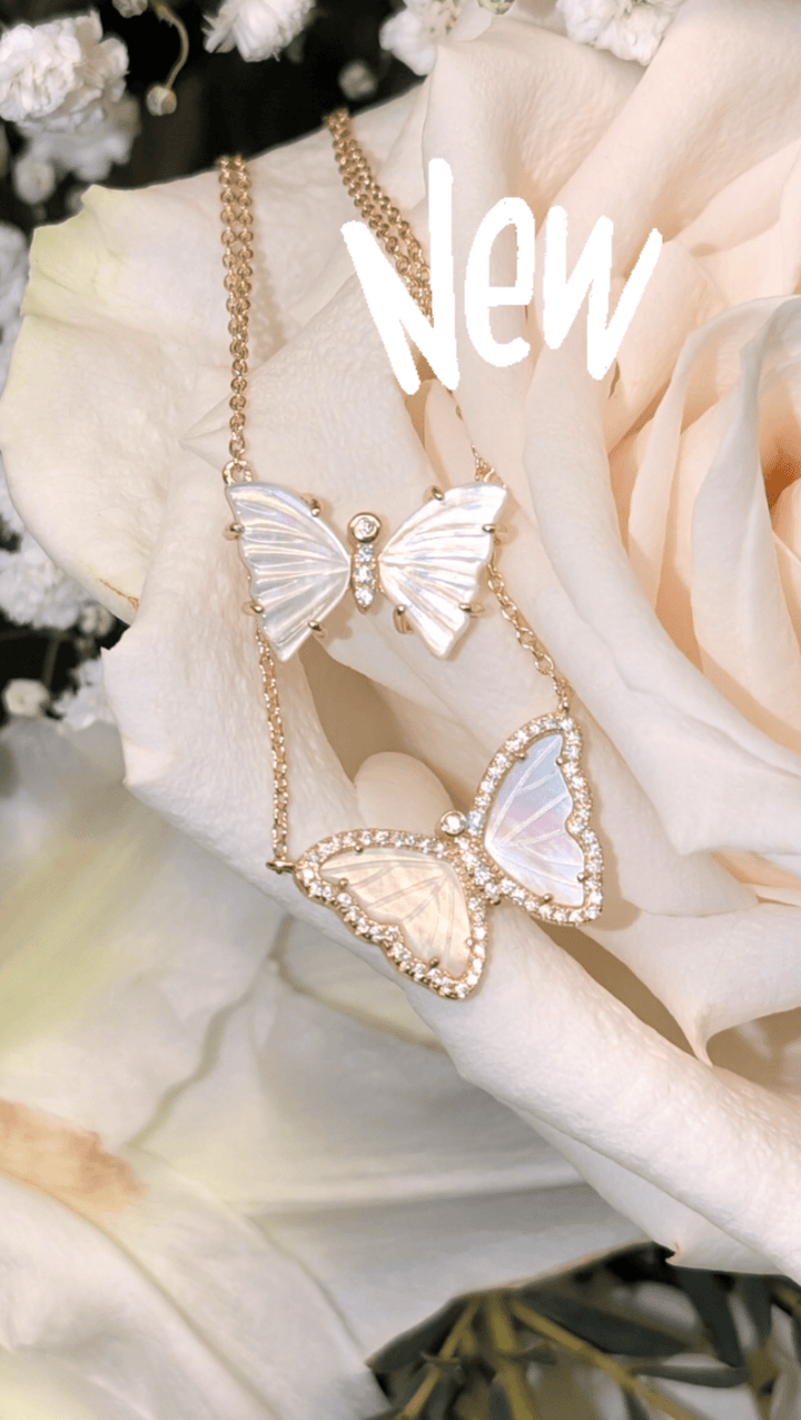 White Pearl Butterfly Necklace With Crystals: Gold - obligato